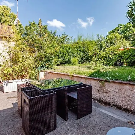 Jolie Petite Maison Alicia - Jardin - Cite De L'espace